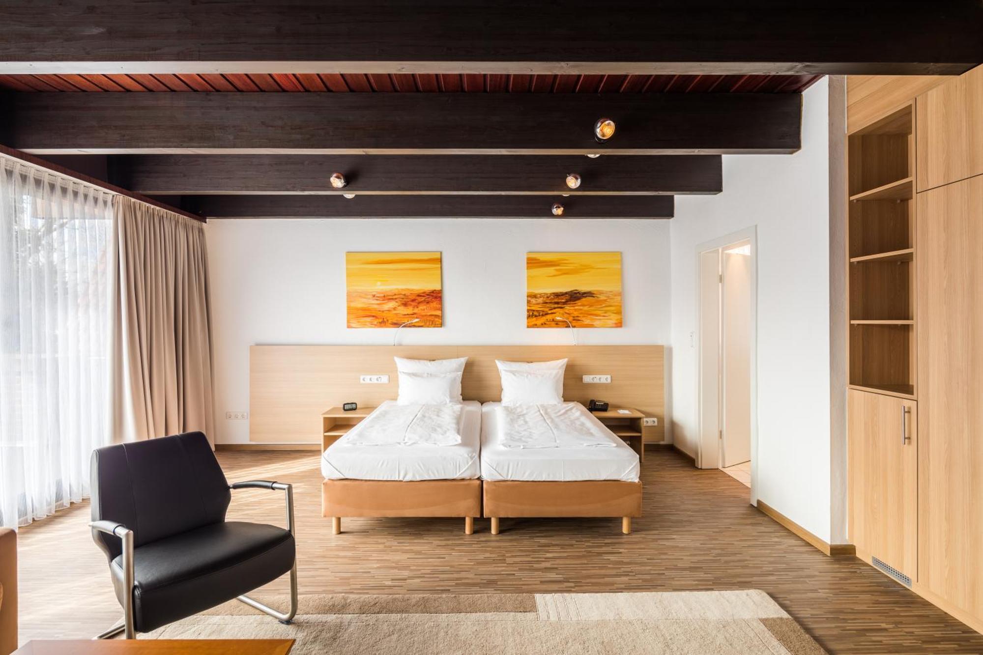 Hotel Western Heide 3*