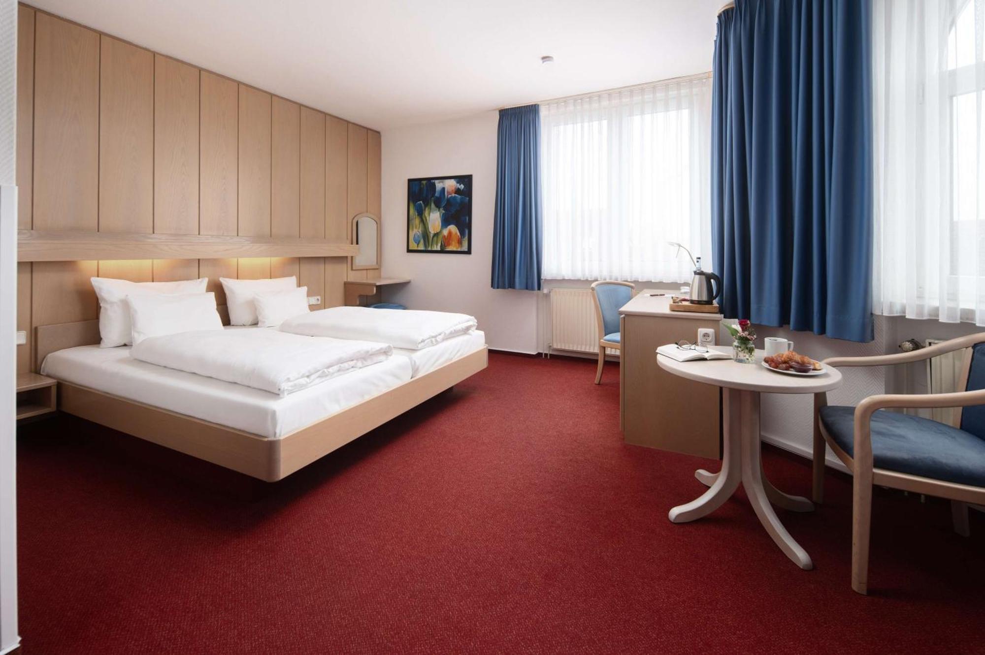Hotel Western Heide 3*