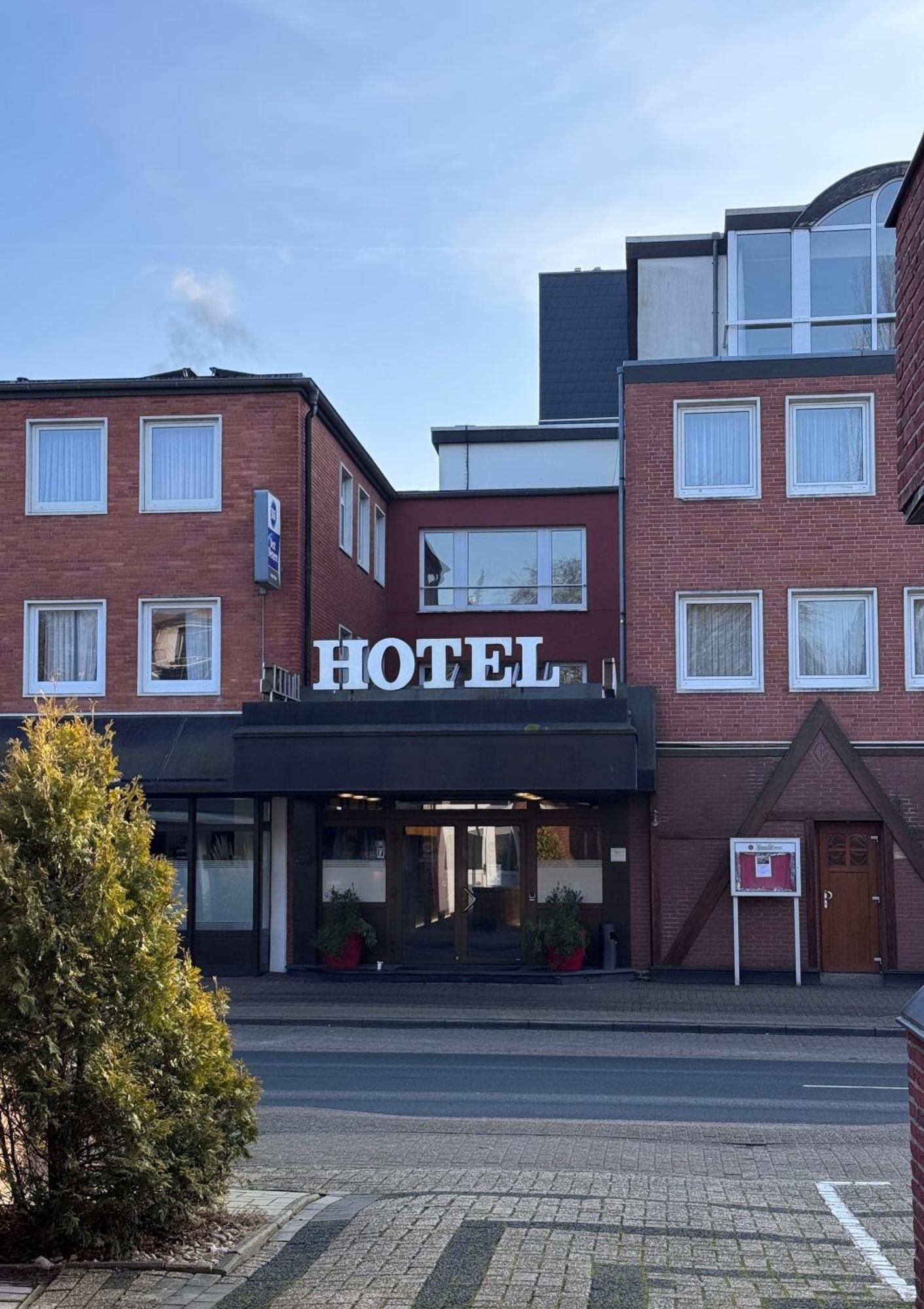 Western Heide 3*