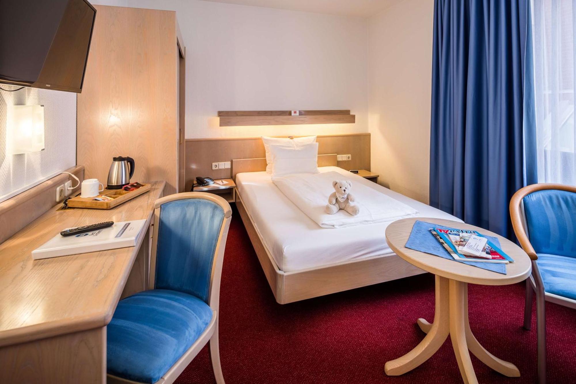 Western Heide 3*